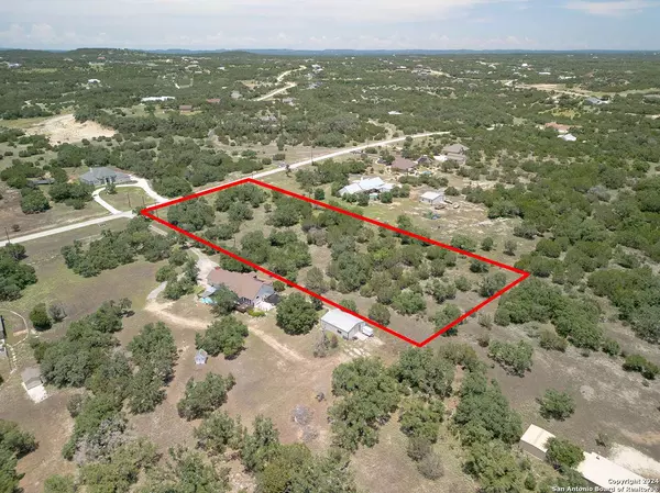 114 Burr Ln, Spring Branch, TX 78070