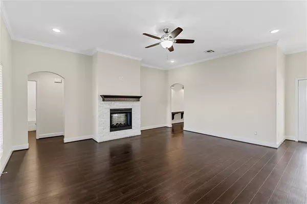 85 Grellhesl Road, West, TX 76691