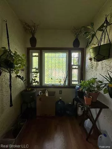 3918 TRUMBULL Avenue, Flint, MI 48504