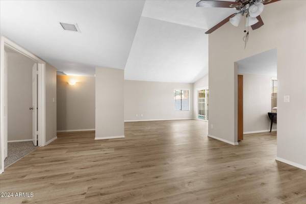 6601 W Poinsettia Drive, Glendale, AZ 85304