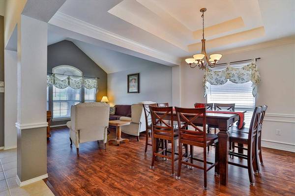 5324 Fox Run Drive, Watauga, TX 76137