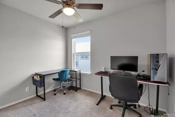 8045 FALCON MDW, Converse, TX 78109-3165