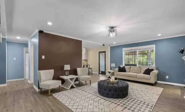 2127 Raulston View Dr, Maryville, TN 37803