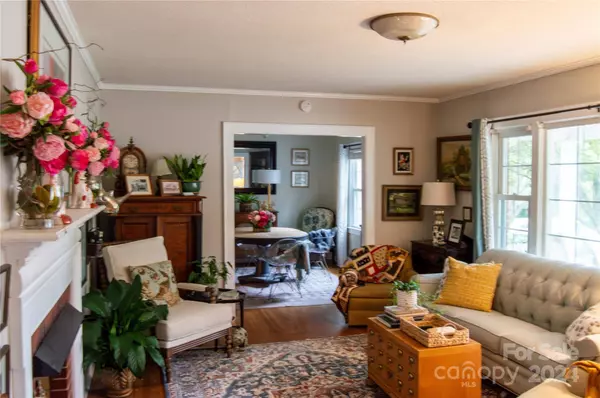 618 S Main AVE, Newton, NC 28658