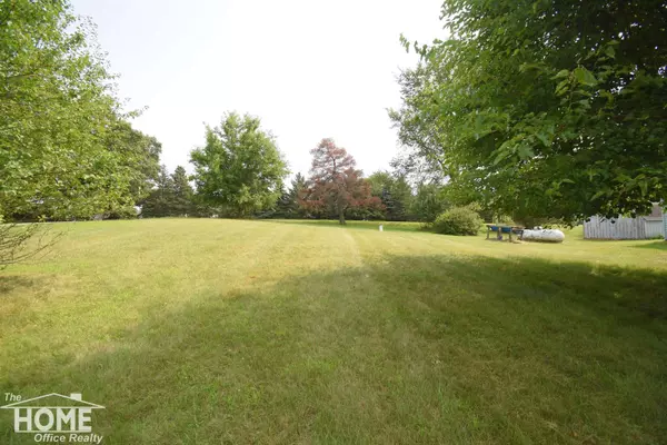 8471 S Morrice Road, Morrice, MI 48857