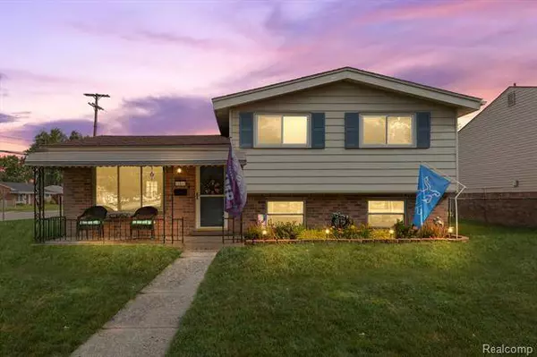 15611 Dugan Street, Roseville, MI 48066