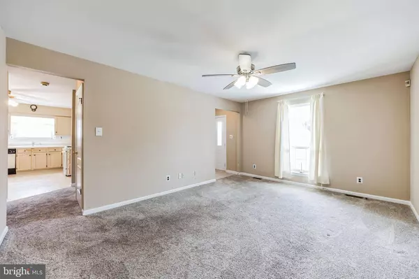 21 HOLLYBROOK DR, Sewell, NJ 08080