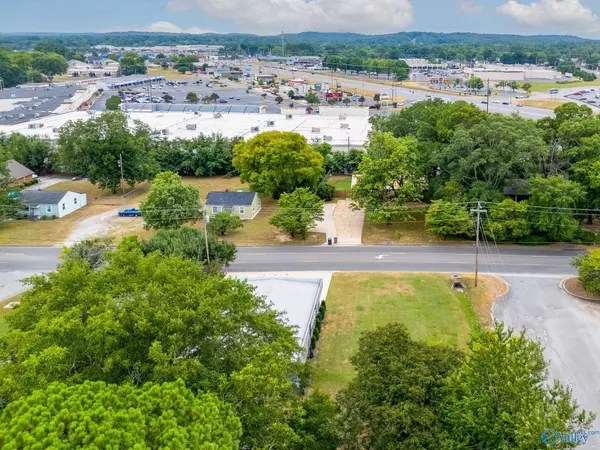 .29 ACRES Cedar Street SW, Decatur, AL 35603