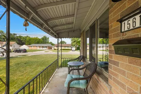 15611 Dugan Street, Roseville, MI 48066