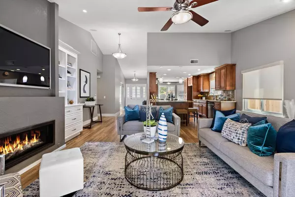 15 Eastwind CT, Sacramento, CA 95831