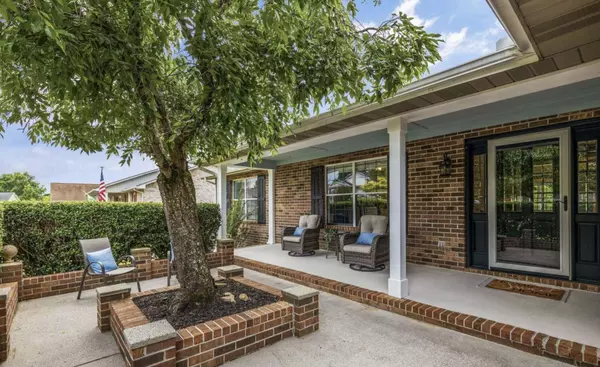 2127 Raulston View Dr, Maryville, TN 37803