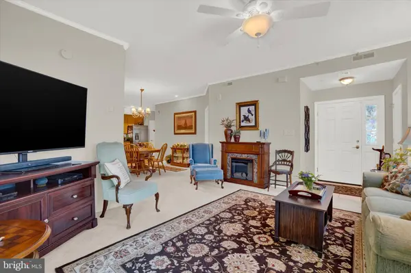 906 CRESTVIEW LN #906, Stewartstown, PA 17363