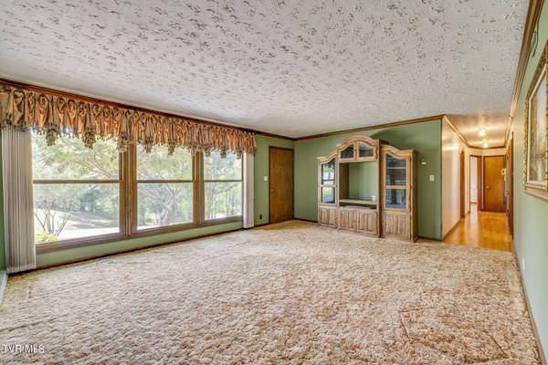 2104 Tilson Hill RD, Kingsport, TN 37660