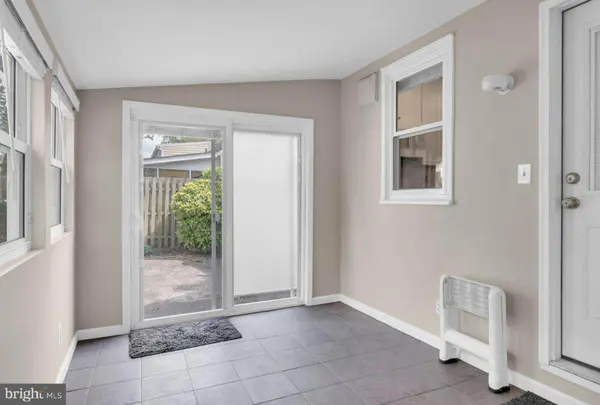 506 THOMAS AVE, Barrington, NJ 08007