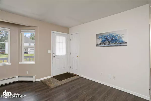 1080 Tom Watson PL, Wasilla, AK 99623