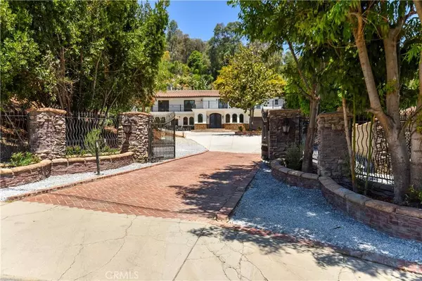 1594 N Cypress ST, La Habra Heights, CA 90631