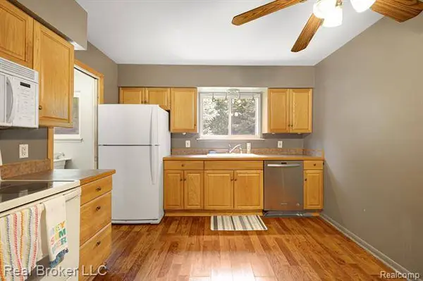 4195 BRISTOLWOOD Drive, Flint, MI 48507