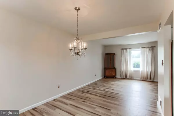 112 THOMAS ST, Harrisburg, PA 17112