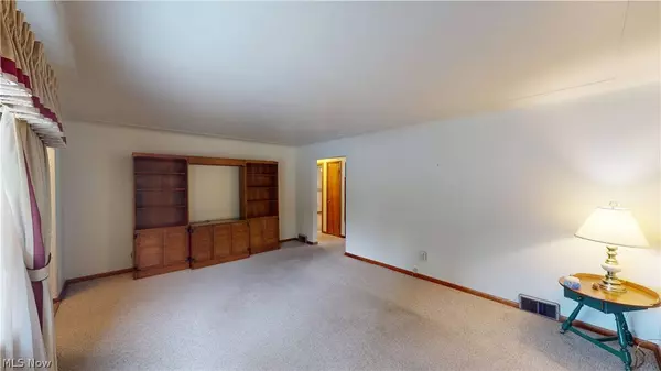 269 Aldrich RD, Austintown, OH 44515