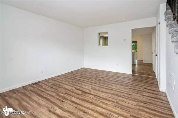 7620 Virda Lee CIR, Anchorage, AK 99507