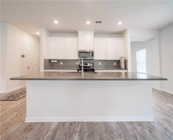 776 Ironhorse LN SW, Mableton, GA 30126