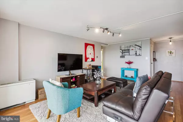 10201 GROSVENOR #1221, North Bethesda, MD 20852