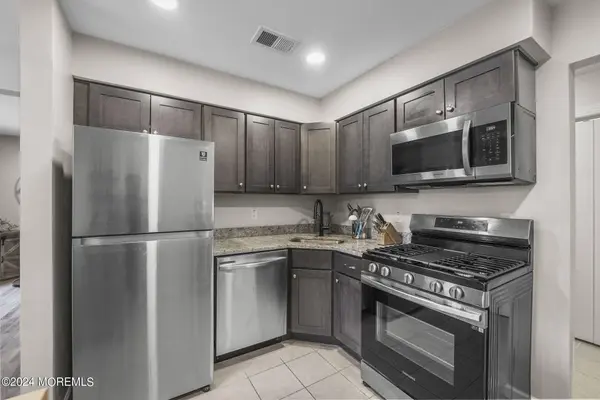 80 Diane Drive, Tinton Falls, NJ 07753