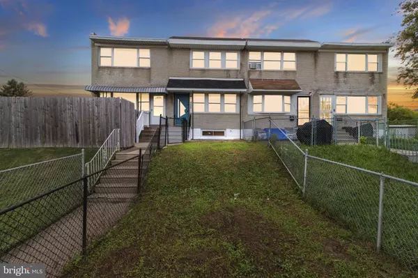 2758 ISLAND AVE, Philadelphia, PA 19153