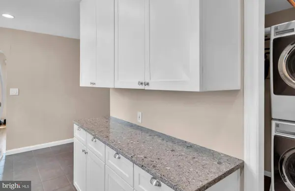 506 THOMAS AVE, Barrington, NJ 08007