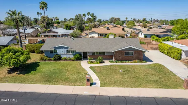 8618 N 15TH Drive, Phoenix, AZ 85021