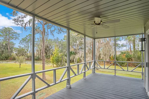 7373 Circle Dr, Lady Lake, FL 32159-2911