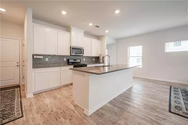 776 Ironhorse LN SW, Mableton, GA 30126