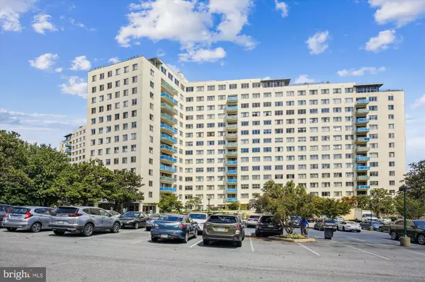 10201 GROSVENOR #1221, North Bethesda, MD 20852