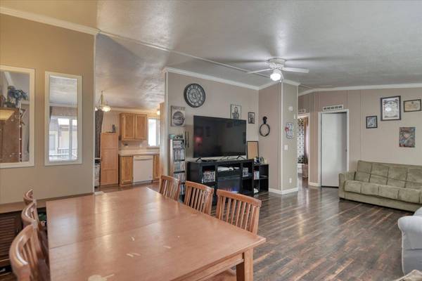 4588 Julius Rd, Loon Lake, WA 99148