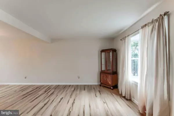 112 THOMAS ST, Harrisburg, PA 17112