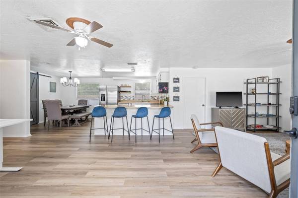 5818 93RD AVE N, Pinellas Park, FL 33782