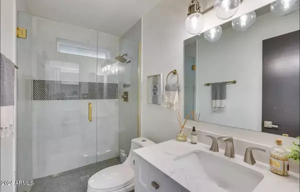 8455 E VISTA Drive, Scottsdale, AZ 85250