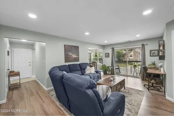 80 Diane Drive, Tinton Falls, NJ 07753