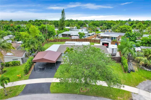 19831 Kingston Dr, Cutler Bay, FL 33157