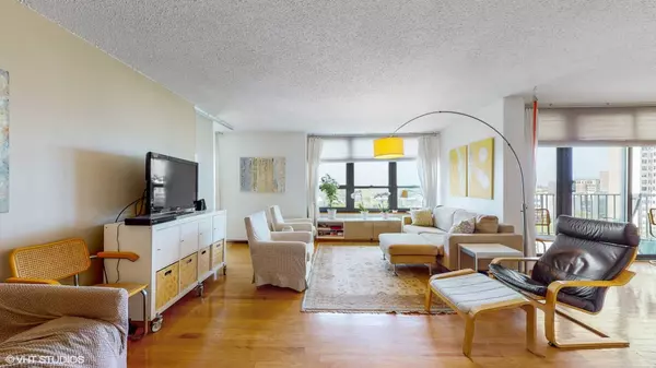 5471 S Hyde Park BLVD #12B, Chicago, IL 60615