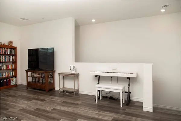 7326 N Decatur Boulevard #1, Las Vegas, NV 89131