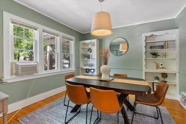 3838 N Maryland, Milwaukee, WI 53211