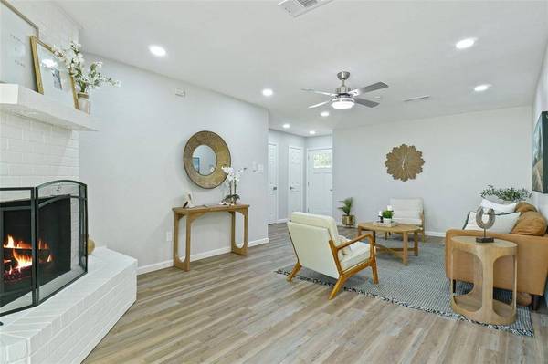 8433 Glenann Drive, North Richland Hills, TX 76182