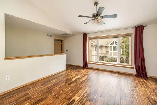 6180 Walnut Unit 84, Cudahy, WI 53110