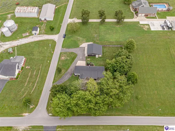 704 Ferrill Hill Road, Buffalo, KY 42716