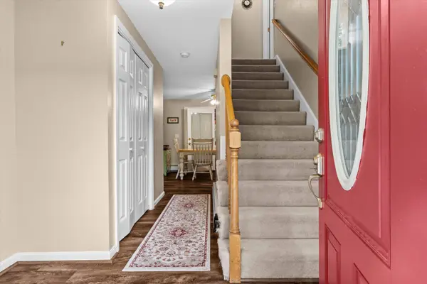 17 Jamil LN, Salem, NH 03079