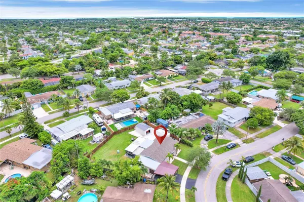 19831 Kingston Dr, Cutler Bay, FL 33157