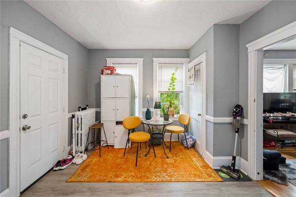 53 Raymond ST, Providence, RI 02908