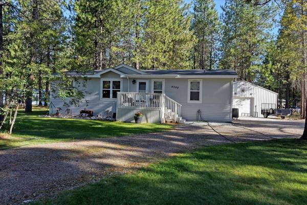 4098 Meadowlark Ln, Loon Lake, WA 99148-0500