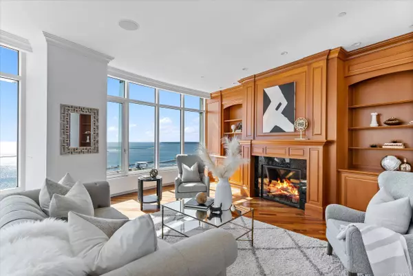 825 N Prospect Unit 2301, Milwaukee, WI 53202